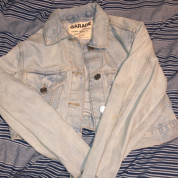 Cropped jean jacket - Picture 1 of 3